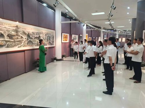 固本強(qiáng)基揚(yáng)正氣 各部門組織職工參觀廉潔主題展并開展文化藝術(shù)交流